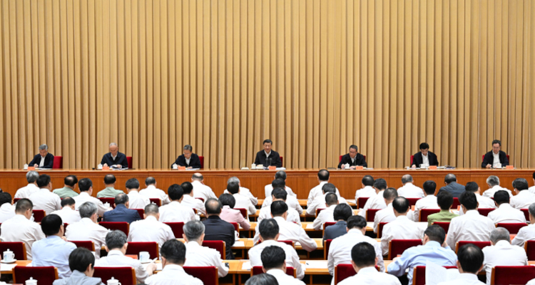 习近平在全国生态环境保护大会上强调